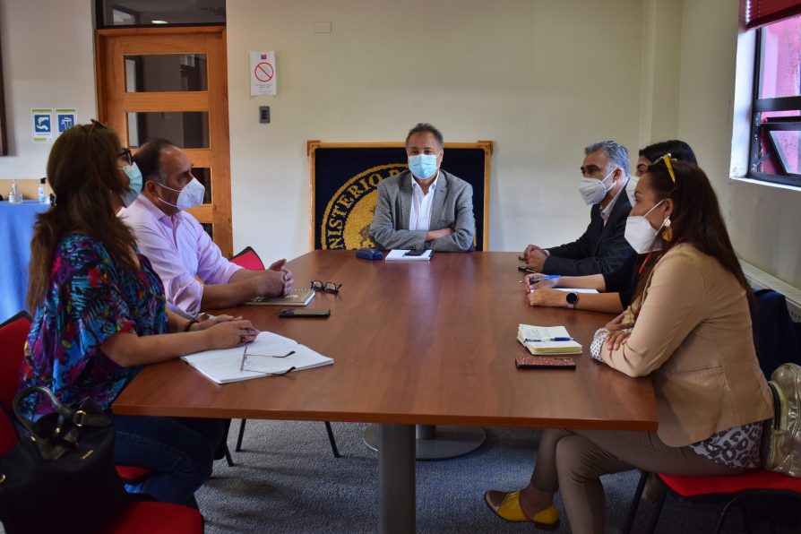 DPP Aysén reúne a Comités de vecinos y Edelaysen para trabajar ante reiterados cortes de luz